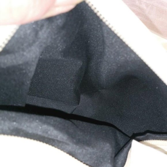 NEW Faux Leather Cluci Cream Backpack/Device Bag - Picture 12 of 13